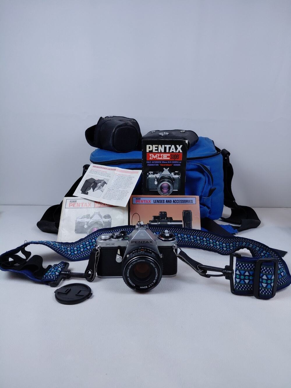 Pentax ME 35mm SLR Film Camera Tested Working Bundle SMC Pentax-M 50mm Lens Bag